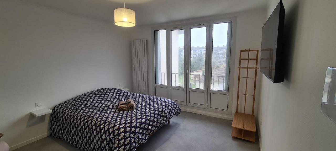 Private Room In Shared Apartment IV Beauvais Extérieur photo