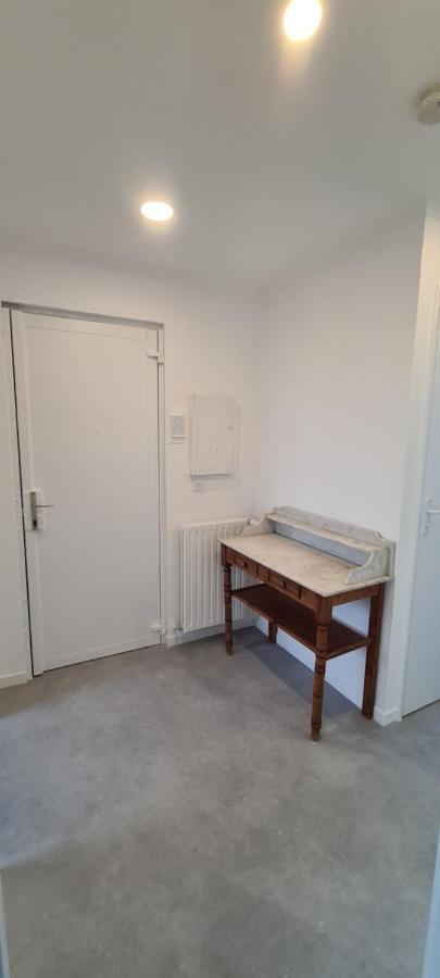 Private Room In Shared Apartment IV Beauvais Extérieur photo
